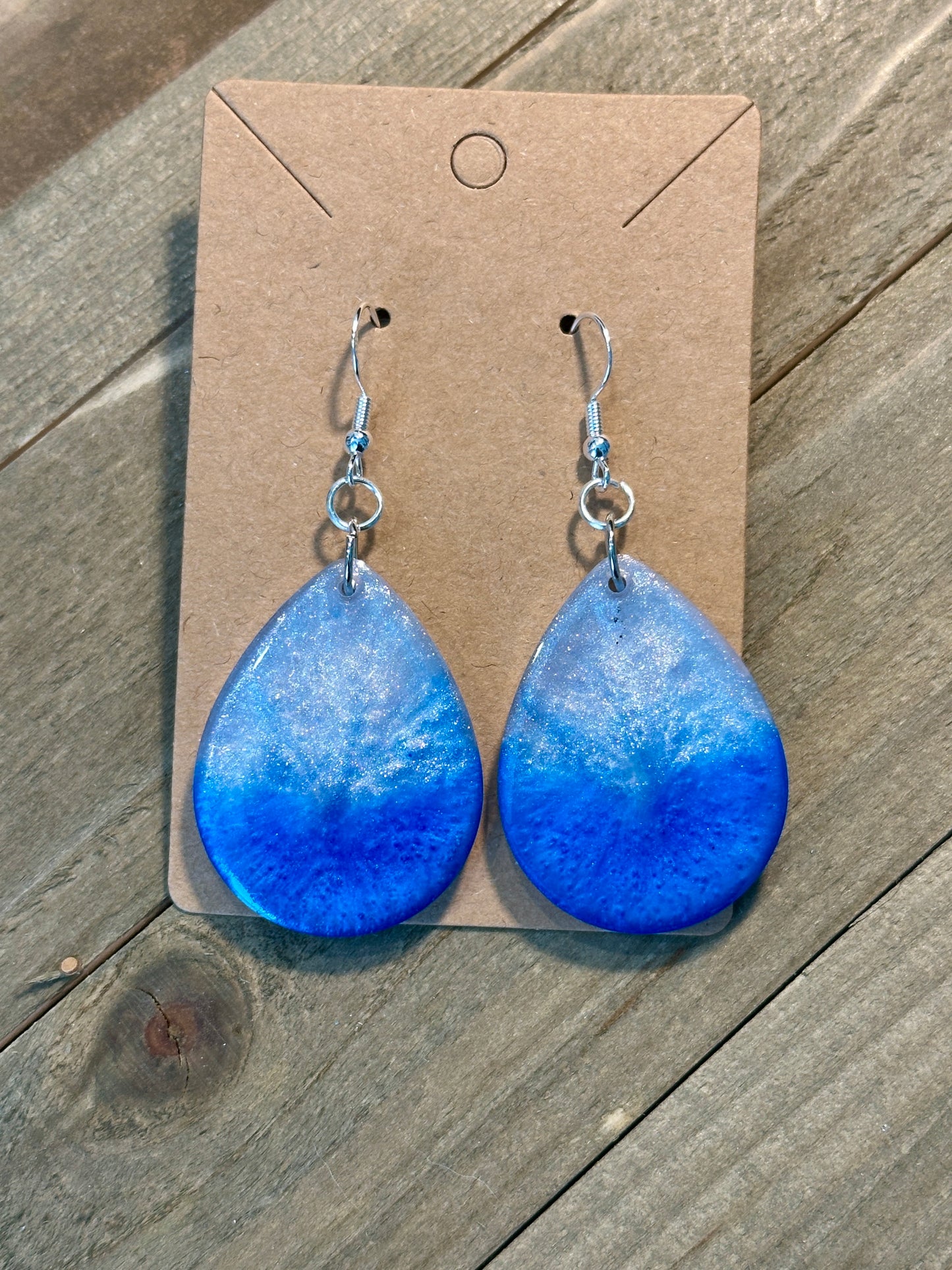 Sparkle White and Shimmering Blue Earrings