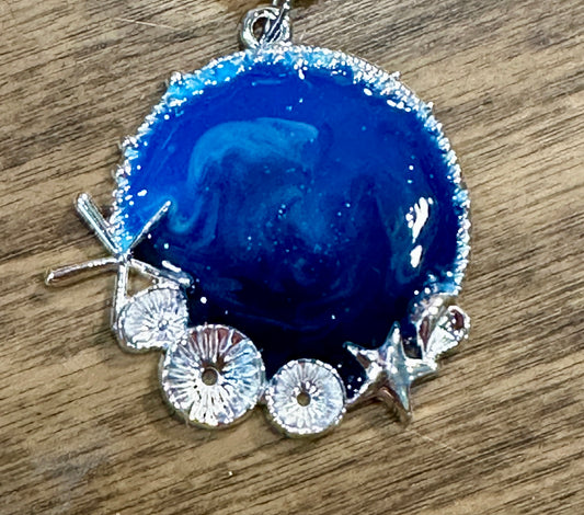 Sea Pendant Swirl